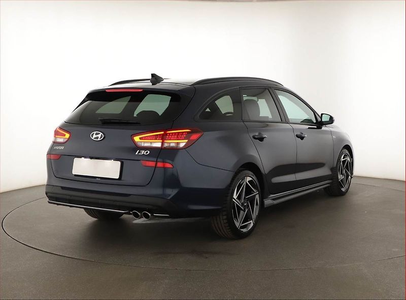 Hyundai i30 (2025) 1.5 T-GDI MHEV 48V, N-Line - fotka 5 z 18