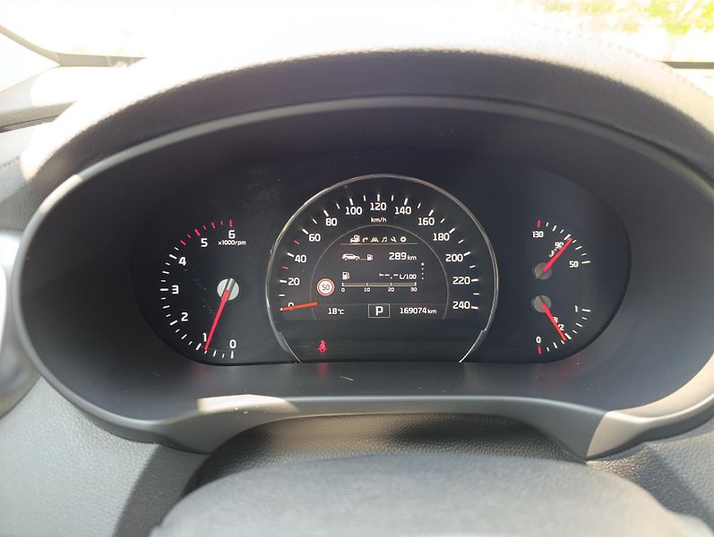 Kia Sorento 2.2 CRDi Premium - fotka 7 z 13