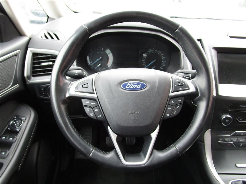 Ford Galaxy 1.5 EcoBoost, aut. Klima, 7 mí - fotka 8 z 46