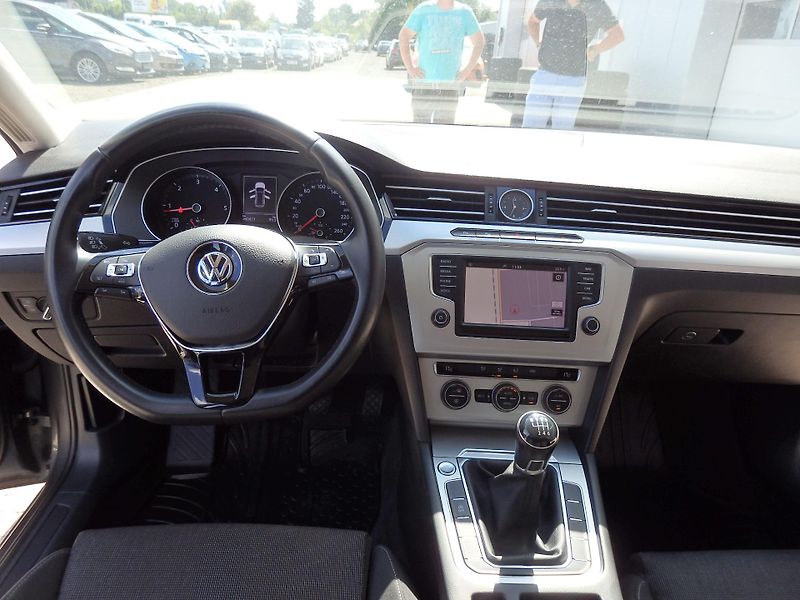 Volkswagen Passat 2.0 TDI 6x AIRBAG, DIGI. KLIMA - fotka 12 z 20