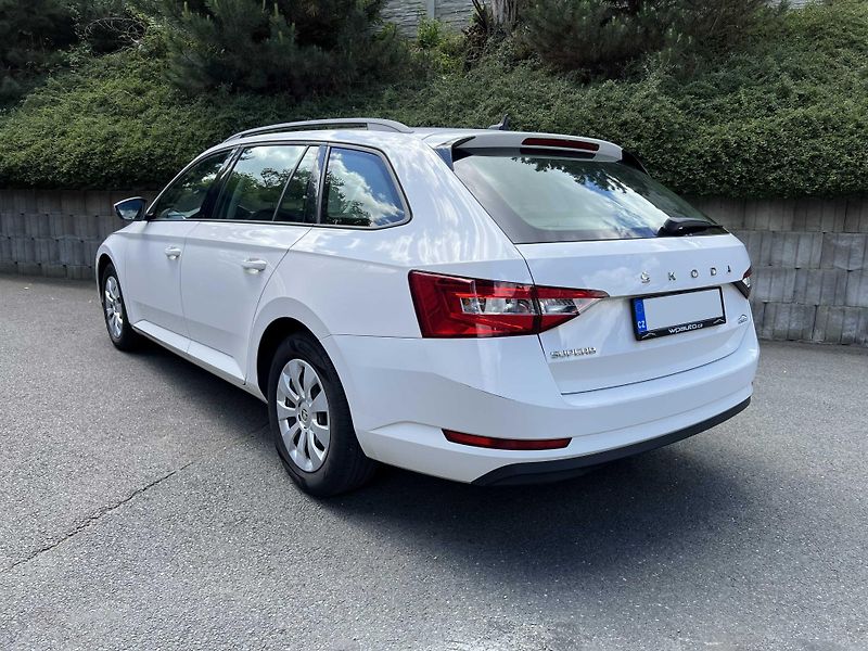 Škoda Superb 2.0 TDi 110 kW FACELIFT MR2020 - fotka 5 z 13