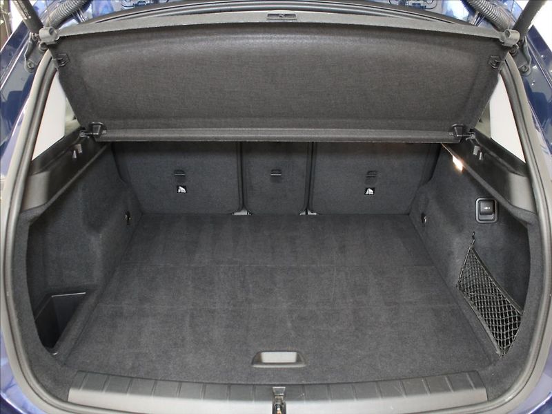 BMW X1 2,0 18d xDrive AT 126tkm.ČR - fotka 23 z 24