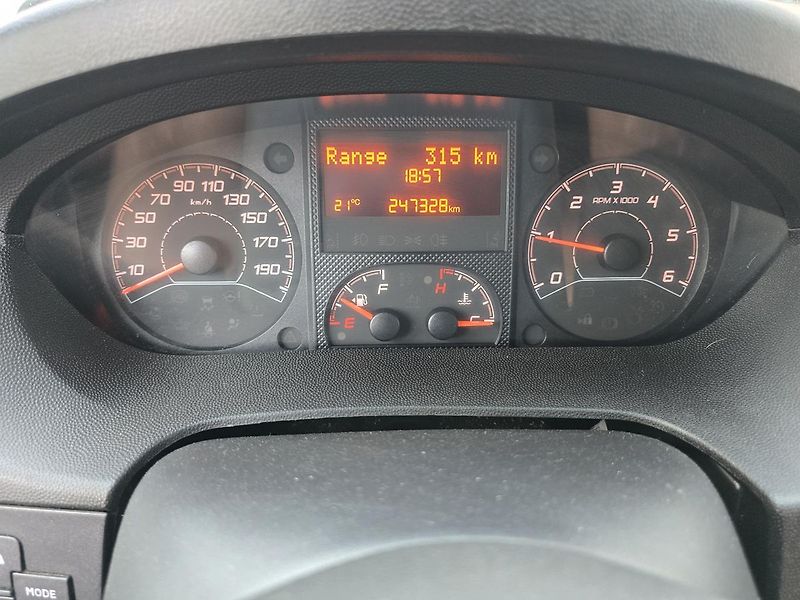 Peugeot Boxer L1H1 2,2HDI 88kW - DPH - fotka 14 z 21