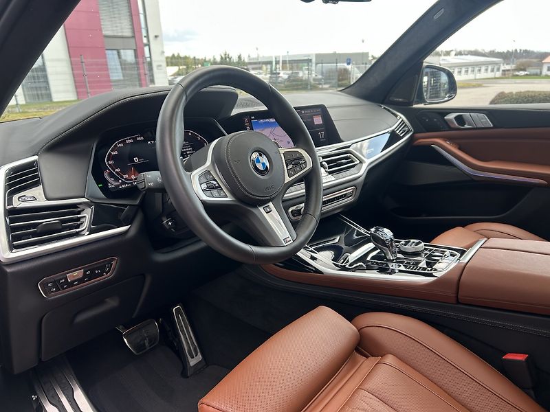 BMW X7 M50D Final Edition 1/100 - fotka 12 z 39