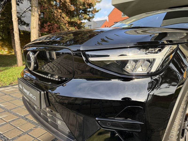 Volvo XC40 Recharge Single Motor 69kWh - fotka 5 z 36