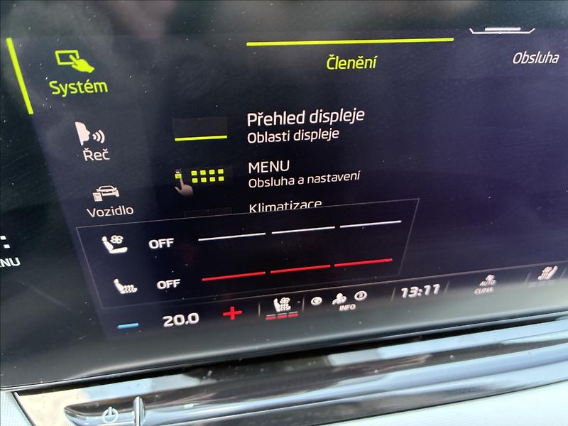 Škoda Octavia 2,0 TAŽNÉ,KŮŽE,HEAD-UP - fotka 33 z 38