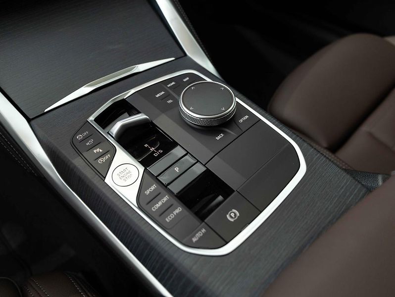BMW Řada 4 M440i xDrive Gran Coupé - fotka 17 z 22