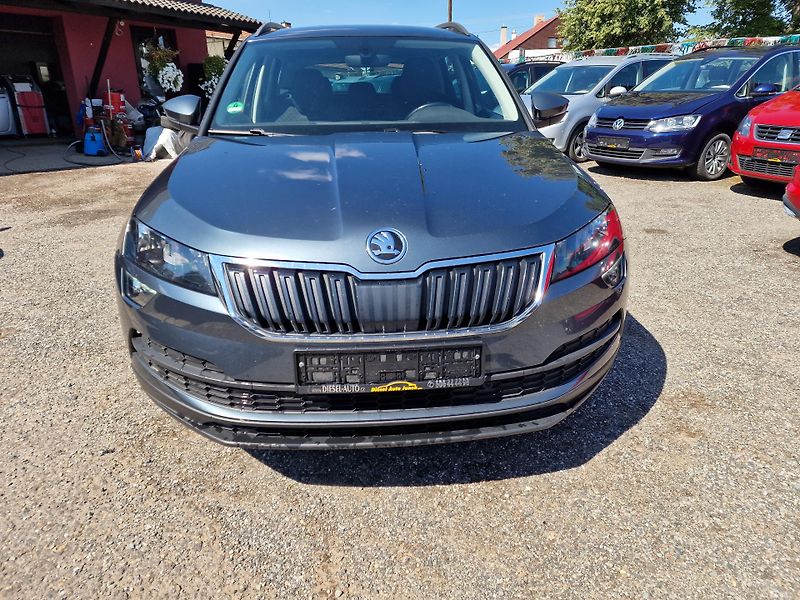 Škoda Karoq 1,0TSI 85KW VÝHŘEV,ALU KOLA  - fotka 2 z 18
