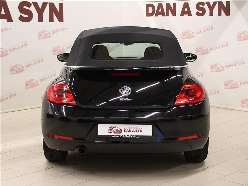 Volkswagen Beetle 1,2 TSI Cup - fotka 5 z 29