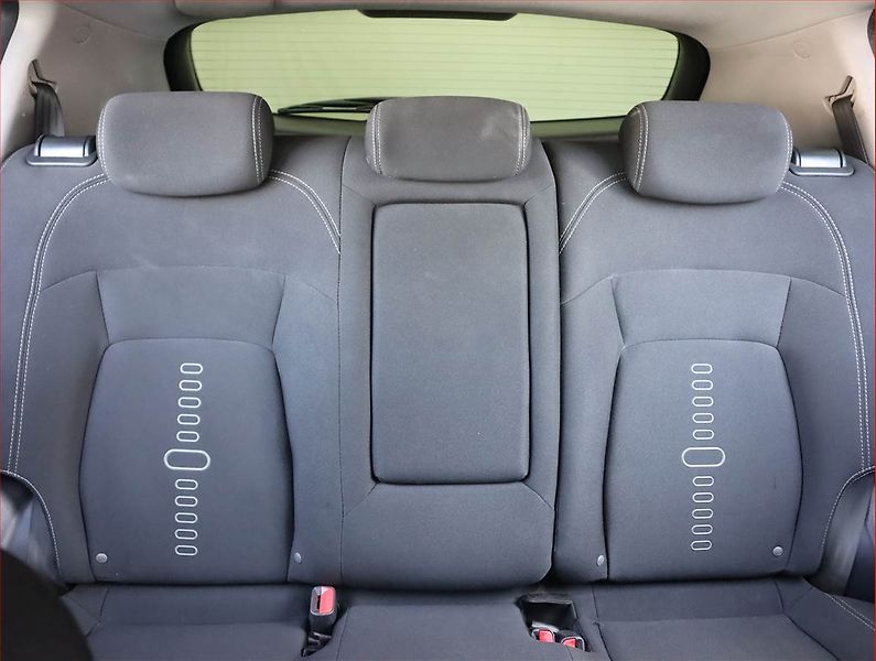 Kia Sportage (2012) 2.0 CRDi, 4X4, Tempomat - fotka 10 z 17