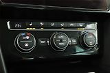 Volkswagen Passat (2019) 2.0 TSI - náhled 17