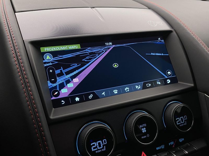 Jaguar F-Type R 5.0 423kW AWD AUT CZ - fotka 33 z 41