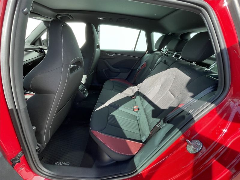 Škoda Kamiq 1,5 TSI DSG Monte Carlo - fotka 16 z 24