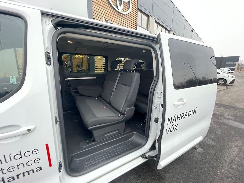 Toyota ProAce Verso 2.0D-4D 144HP M/T Business 8S - fotka 22 z 30