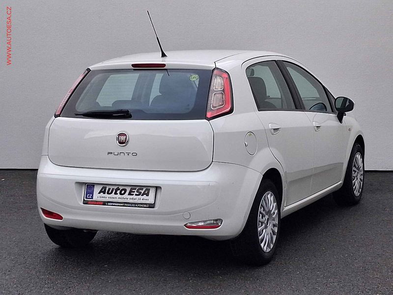 Fiat Punto (2014) 1.4i, ČR, AC, STK9/28 - fotka 4 z 13