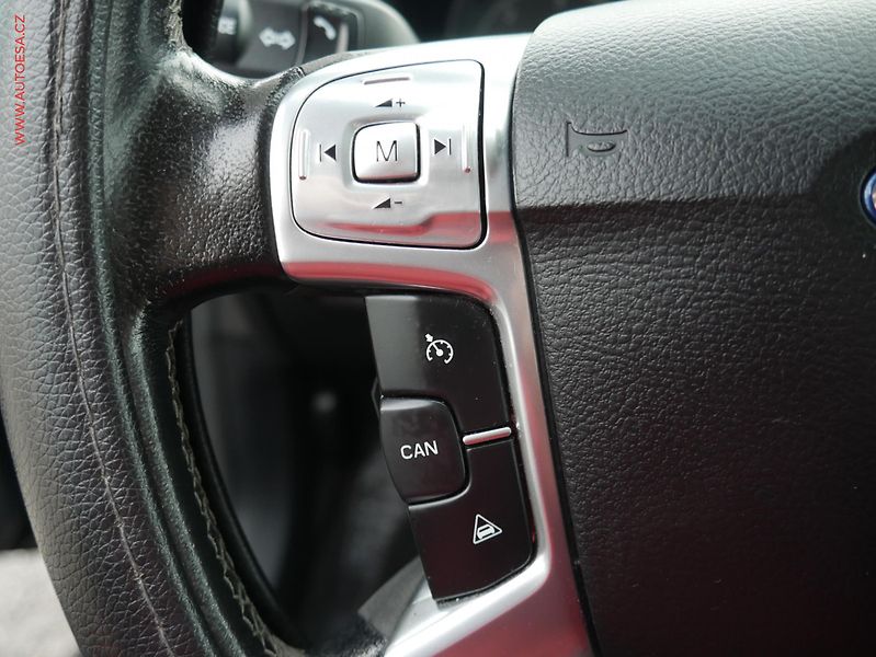 Ford Mondeo (2007) 2.0TDCi, ČR, AC, xenon, park - fotka 14 z 19