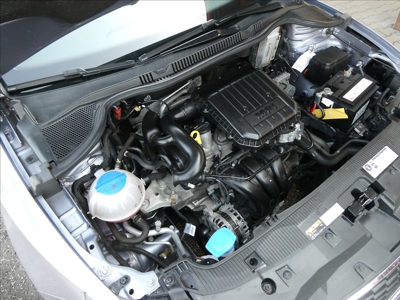 Seat Ibiza 1,0 MPi 55kW serviska - fotka 34 z 41