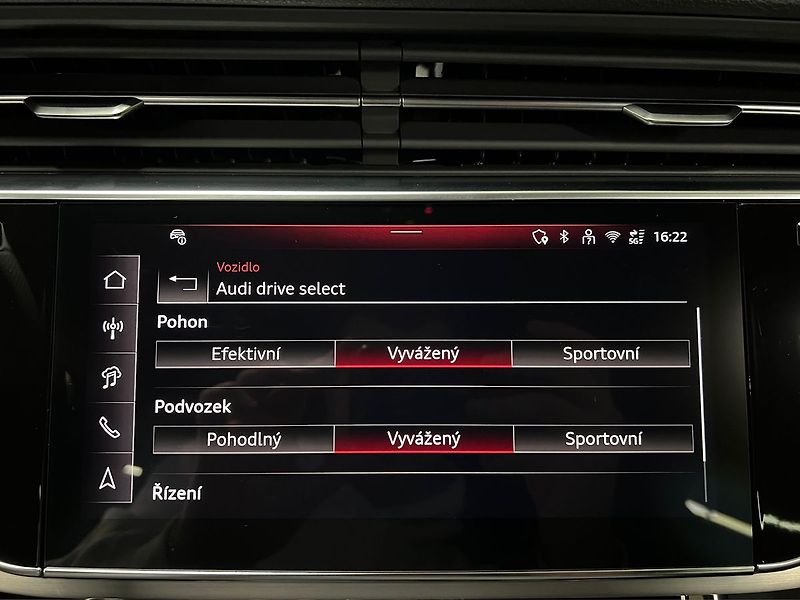Audi Q7 50TDI QUATTRO S-LINE, EL.TAŽNÉ - fotka 18 z 33
