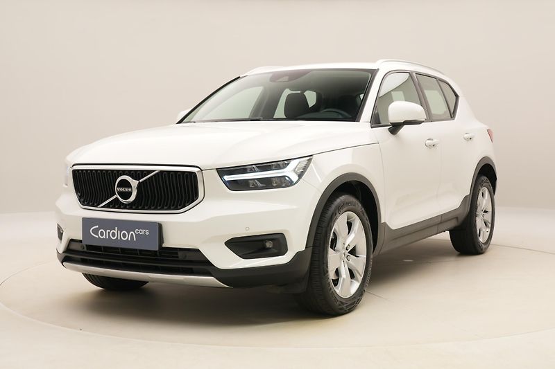 Volvo XC40 T3 MOMENTUM AUT REZERVACE - fotografie inzerátu