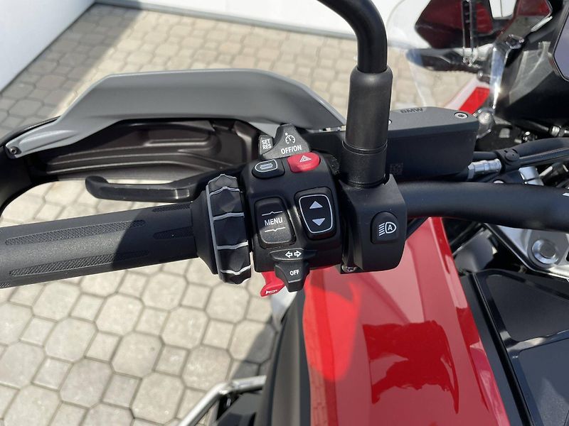 BMW (2026) R 1300 GS - fotka 11 z 12
