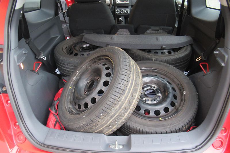 Mitsubishi Colt 1.1 MPi KLIMA SADA KOL - fotka 15 z 17
