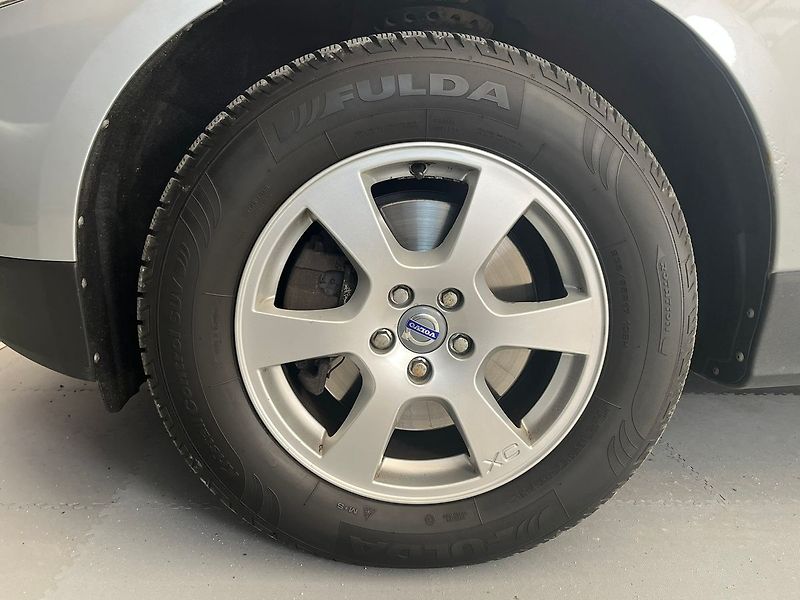Volvo XC60 D3 MOMENTUM manuál - fotka 28 z 41