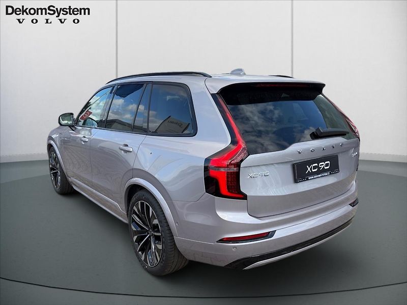 Volvo XC90 (2026) 2,0 T8 Ultra Dark  1824 - fotka 4 z 13