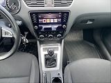 Škoda Superb 2,0 TDI 110 Style - náhled 10