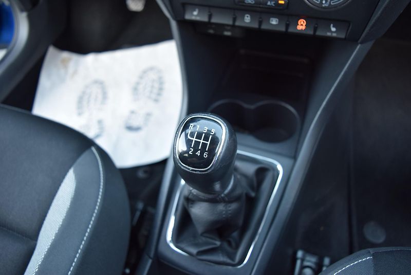 Škoda Rapid (2017) 1.2TSI 81kw AMBITION OPS AC - fotka 33 z 41