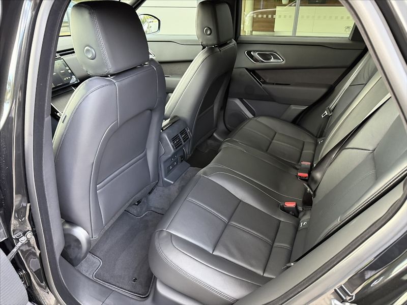 Land Rover Range Rover Velar (2026) 2,0 S D200 - fotka 13 z 20