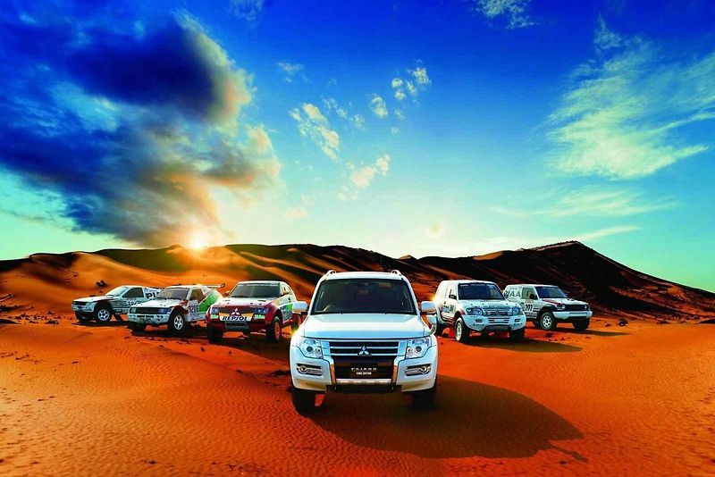 Mitsubishi Pajero při mezigeneračním setkání.