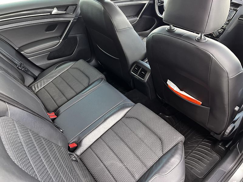 Volkswagen Golf 2.0 TDi 110kw plný servis!  - fotka 13 z 24