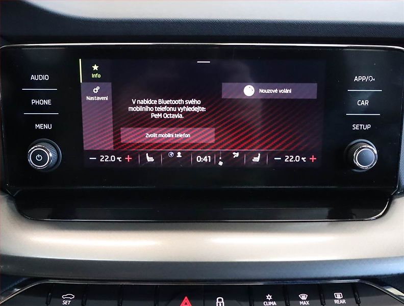 Škoda Octavia (2023) Ambition 2.0 TDI, ČR,1.maj - fotka 17 z 24