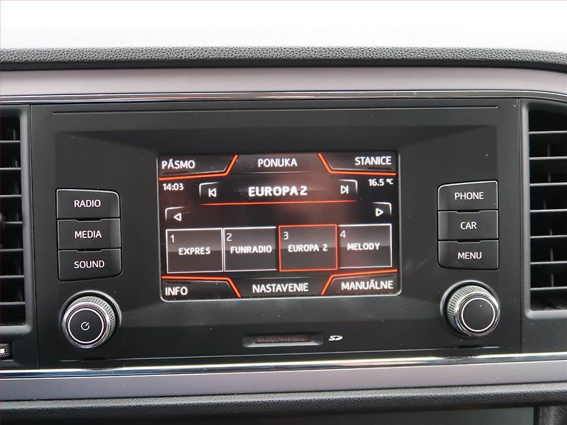 Seat Leon (2019) Style 1.5 TGI CNG, Tempomat - fotka 15 z 17