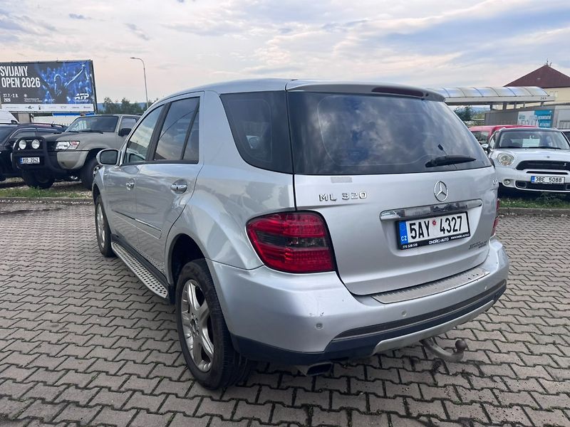 Mercedes-Benz Třídy M (2005) 320 3,0CDI 165KW JINÝ MOTOR - fotka 4 z 39