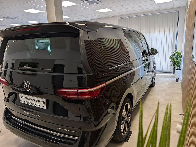 Volkswagen Multivan 1.5 TSI LONG 4 MOTION STYLE 18 - fotka 8 z 30