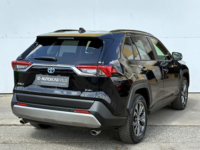 Toyota RAV4 2.5 HSD e-CVT AWD Comfort Styl - fotka 2 z 22