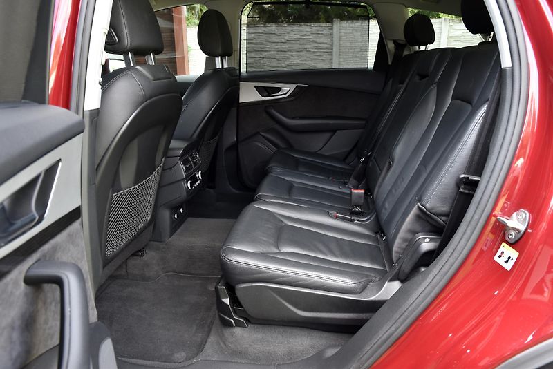 Audi Q7 3.0 TDI QUATTRO,VIRTUAL,7MÍST - fotka 31 z 50