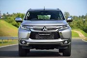 Mitsubishi Pajero Sport.