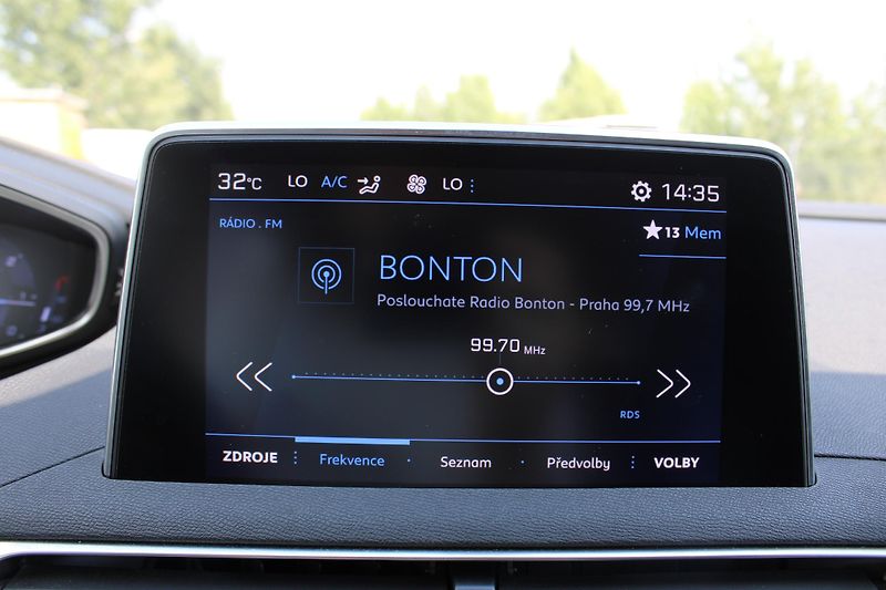 Peugeot 3008 1,5 HDI Allure 1.Majitel ČR - fotka 14 z 23
