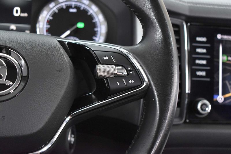 Škoda Kodiaq 2.0 TDI 110*DSG*ACC*KAMERA*DPH - fotka 18 z 38