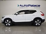 Volvo XC40 2,0 D4 AWD Mom.PRO Pilot Tažné - náhled 4