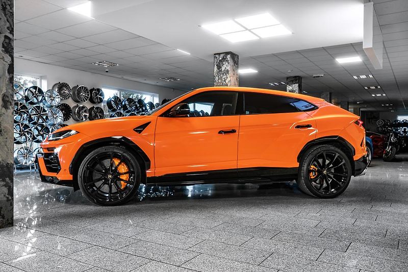 Lamborghini Urus 360°/B&O/PANO/ANIMA/23