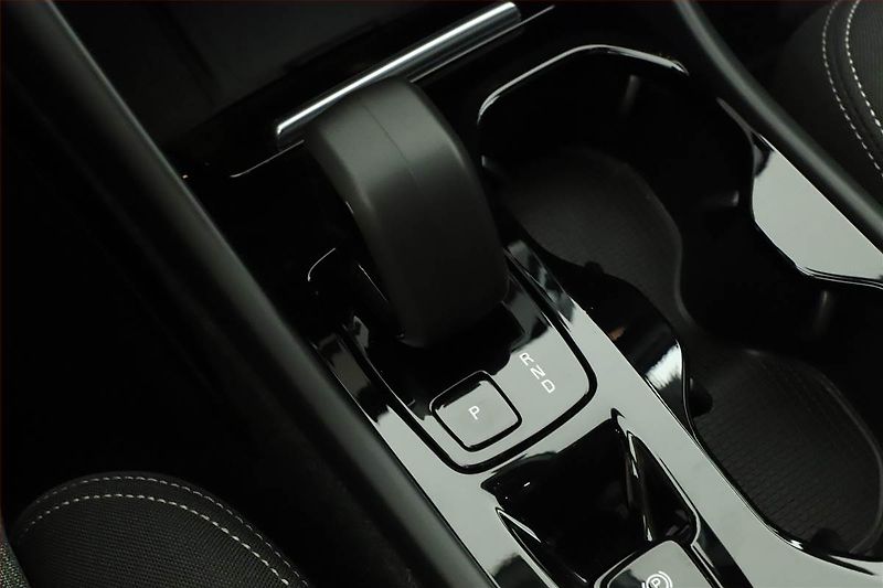 Volvo XC40 (2023) B3 - fotka 10 z 26