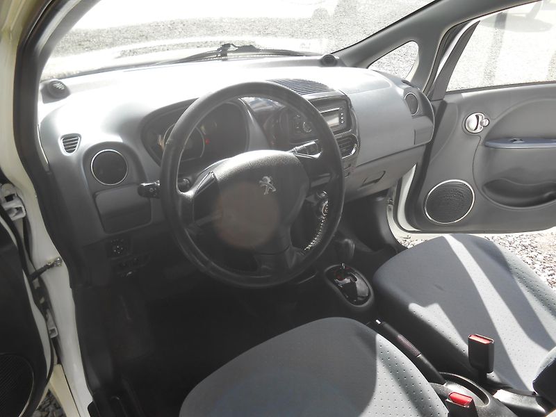 Peugeot iOn 79TKm!! KLIMA,AUTOMAT - fotka 22 z 39