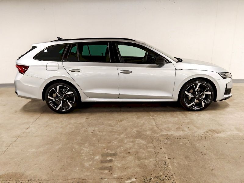 Škoda Octavia (2025) Combi 2.0 TDI 110 kW DSG Sport - fotka 25 z 30