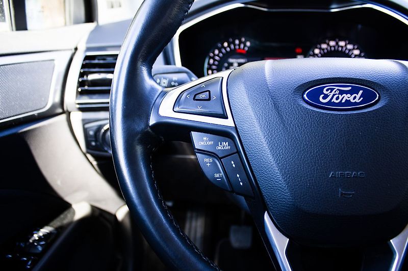 Ford Mondeo - fotka 11 z 20