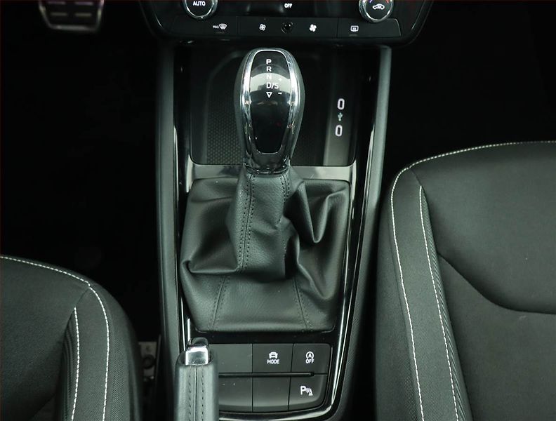 Škoda Kamiq (2025) Monte Carlo 1.5 TSI - fotka 13 z 18
