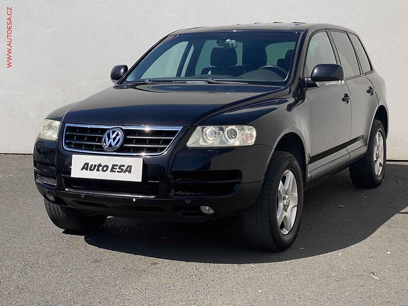 Volkswagen Touareg (2003) 2.5 TDi 4x4 R5, Šíbr, kůže - fotka 3 z 17