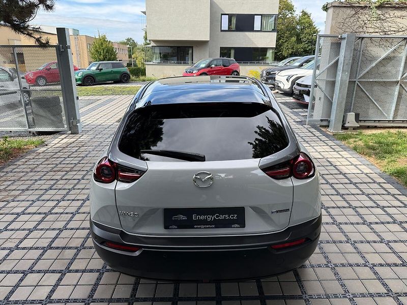 Mazda MX-30 e-Skyactive BOSE / 360° kamera - fotka 34 z 37